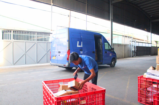 Vì sao doanh nghiệp DTC (Direct to Consumer) lựa chọn eFulfillment? huong-muc-gia-uu-dai-nho-don-vi-van-chuyen-fulfillment-hop-tac-voi-cac-hang-van-chuyen-lon