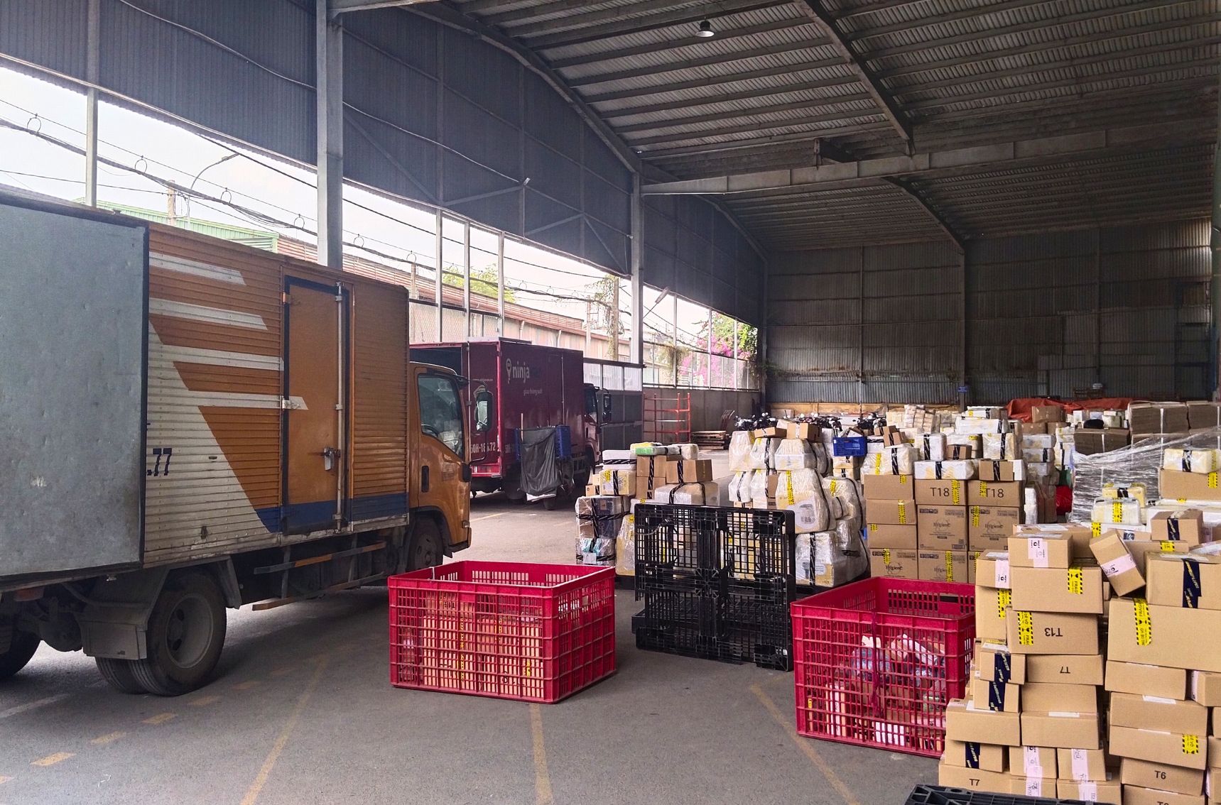 Ecommerce Fulfillment: Định nghĩa, quy trình và lợi ích cho seller 